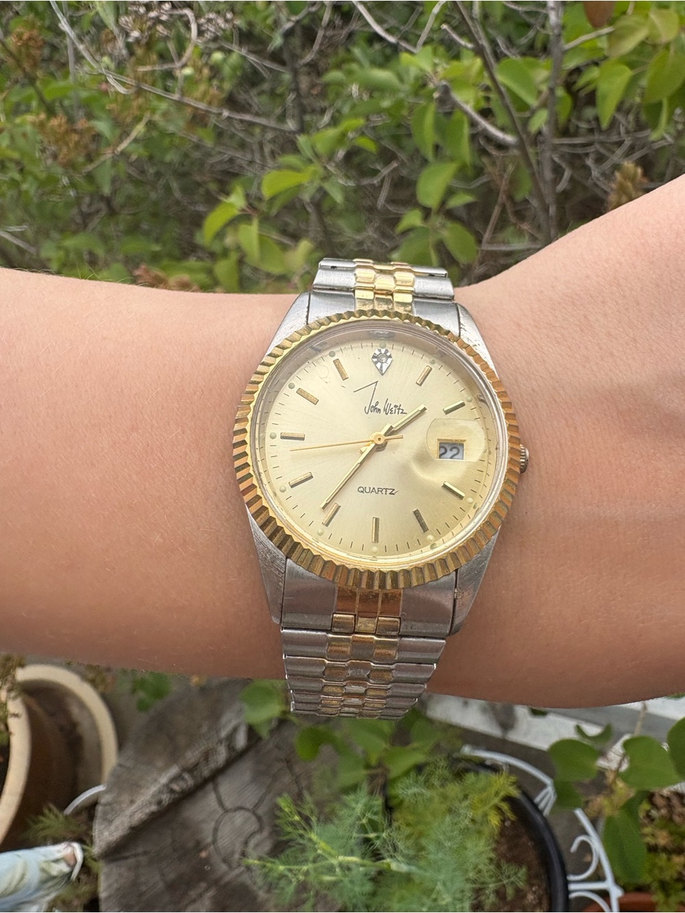 Men’s Gold and Silver Tone Stretch Band watch